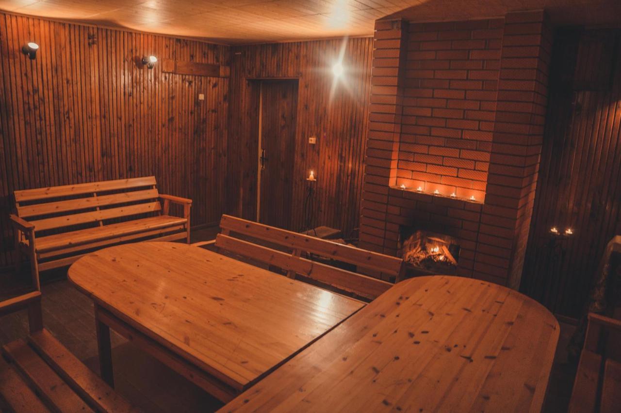 Hotell Paeaesuke Jõhvi 外观 照片