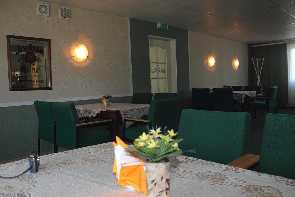 Hotell Paeaesuke Jõhvi 外观 照片